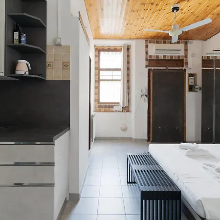 Guesthost - Comfy San Cristoforo * Milán