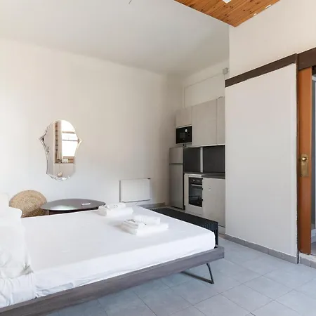 Guesthost - Comfy San Cristoforo Apartment *
